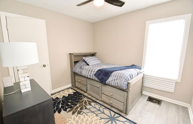 3 Blocks From Nd 3 Bedroom 2 Bath Home 1815 - Foto 9