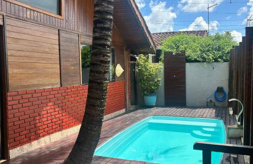 Chalé com PISCINA Privativa, com 2 QUARTOS, ESTACIONAMENTO em Condomínio com PORTARIA 24h, Sauna, Quadras, 3 PISCINAS no condomínio, Pesca e Parquinho Infantil - SmarTV na sala de estar, TV na área CHURRASQUEIRA, Wi-Fi e Cozinha Completa - Foto 56