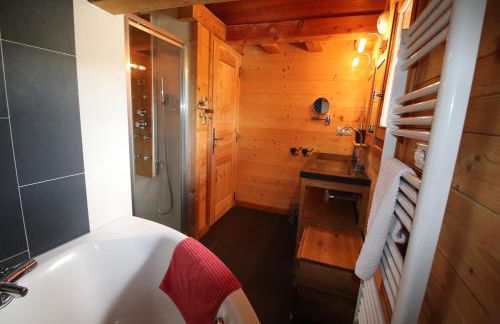 Prestigious 18 Person Chalet with Pool and Jacuzzi - Foto 17