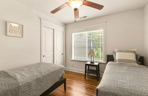 Ponderosa Escape Stunning Location Incredible Game Room Urban Trail System AC EV-charger - Photo 28