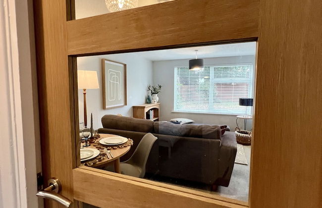 BookedUK - Lovely 2BR Flat in Hoddesdon - Foto 8