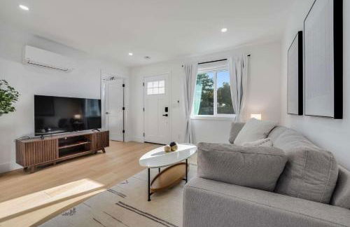 Brand New Apt w Parking Blocks from Downtown- B - Foto 6