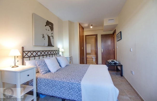 Charming 2-bedroom Apartment in Costa Esuri Golf - Foto 2