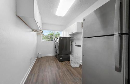 Bayside Hideaway! Private pool with water view and canal side dock! Available for Summer! - Foto 42