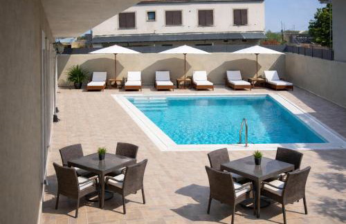 george studios 2 - Photo 1