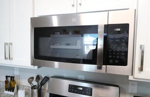 Renovated Stay, Parking, Near DT & Airport - Foto 16