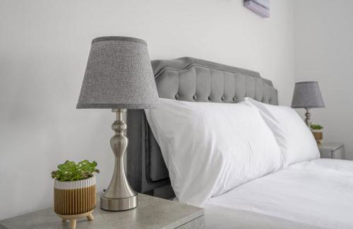 2 Luxurious Apartments with Free Parking near Chelmsford City - Foto 48