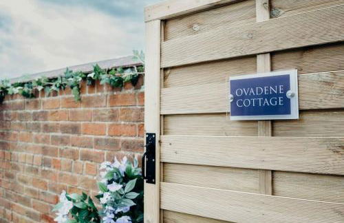 Elegant Barn Retreat with jacuzzi - Foto 26