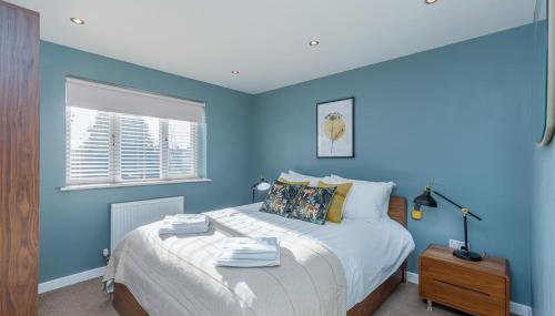 Castle Townhouse Kenilworth - Private Parking - 24 Hr Gym Access - Town Centre - Foto 3