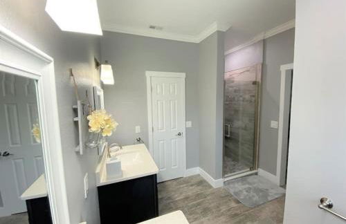 Phenomenal 7BR 4 Master Suites Southeast Pool Hot Tub Gas BBQ 2 Miles to Disney - Foto 28