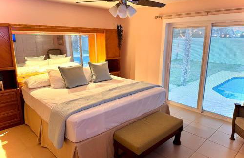 Poolside Suite APT 15 min from ThemeParks & MCO - Foto 6