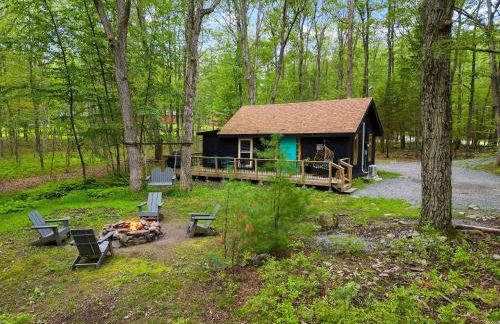 Perfect Couples Cabin Fireplace Firepit & Wine Nearby - Foto 21