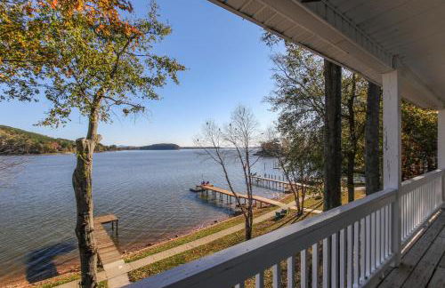 House #04 - Happy Camper-(No Pets) -Private Pier - Photo 5