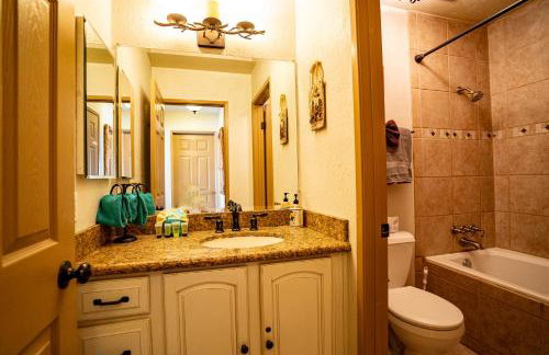 Amazing Gem Next to golf course with View- Pool & jacuzzi - Foto 55