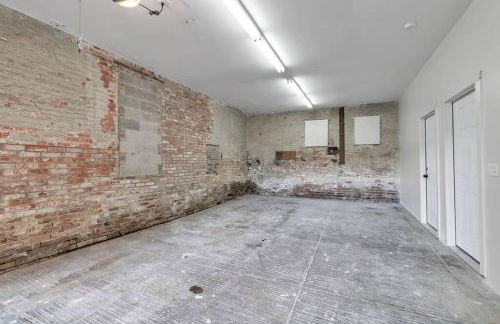 Carriage House Loft - King Bed and Garage Parking - Foto 6