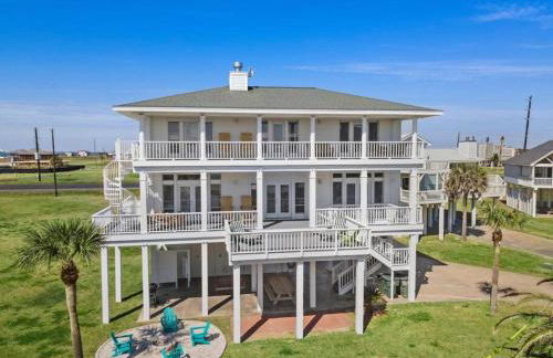 Huge beach house with great views, steps from sand - Foto 2