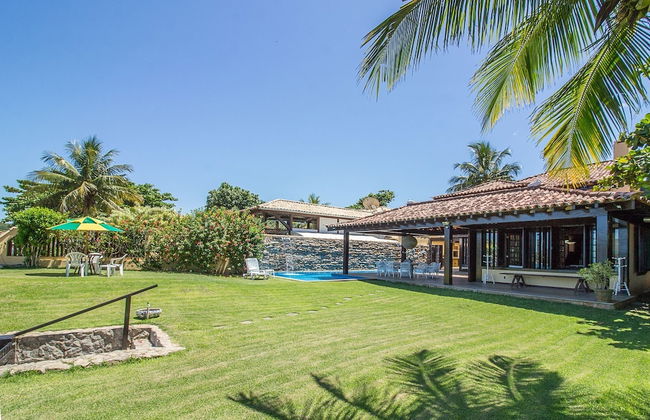 Casa com Cinco Quartos Pé na Areia - Foto 61