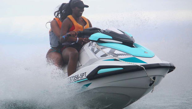 Armacao de Pera Jet Ski Rental - Photo 4, Hit the waves!