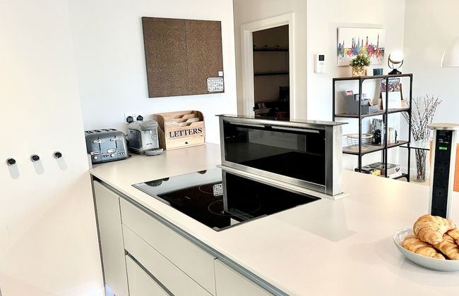 Apartment Twelve - Photo 16