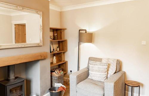 Charming Cottage close to Chester Garden Parking - Photo 15