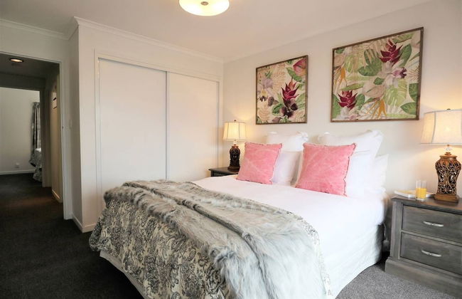 Spacious Lake View Alpine Townhouse Walk TO Town - Foto 6