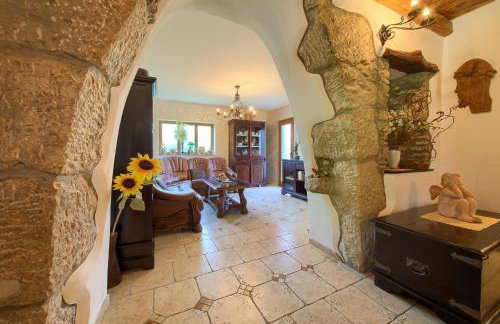 Rustic holiday house MAGDALEA with pool - Foto 26