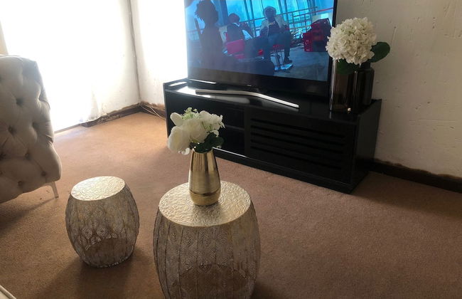 Inviting 3-bed Apartment in Edenvale - Photo 8