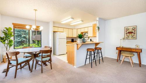 Mid-Century Flagstaff Mtn Condo - Foto 2