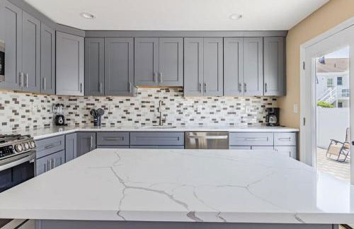 Charming 3BR Condo Near Ventnor Beach - Foto 3