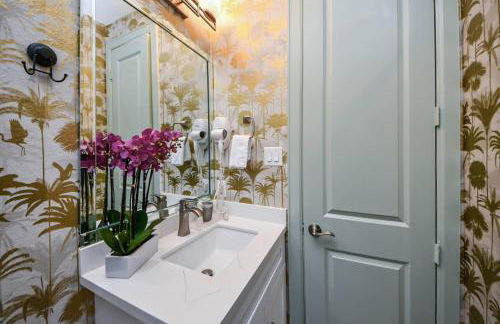 BrandNew! Secret Garden HTX |5BR w/GameRoom+HotTub - Foto 33