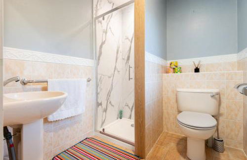 Spacious 3 Bedroom Retreat for up to 6 - Foto 40