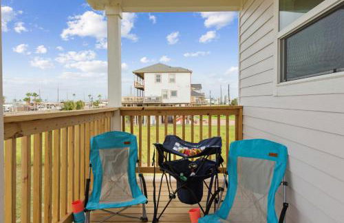 Cozy 3 Bedroom Family Beach Home in Galveston - Photo 11