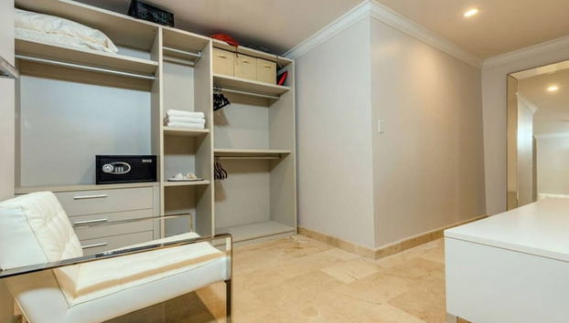 Top Floor Corner Condo w Amazing Views 2BR 3BA - Foto 2, Habitación