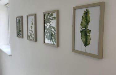 Modern 2-bedroom apartment, free parking for 2, walking distance to town centre - Foto 21