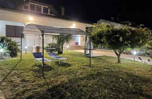 Villa Lidia & Attico degli artisti, free pets , giardino recintato e attrezzato - Foto 67