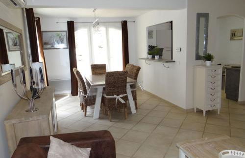 Golf de Pont Royal Villa du Lac climatisée 3 chambres Piscine chauffée Parking et Garage - Foto 6