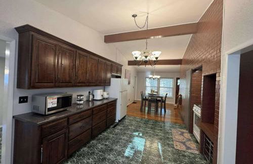 Comfy 3br/2ba steps away from Marian Day grounds - Foto 24