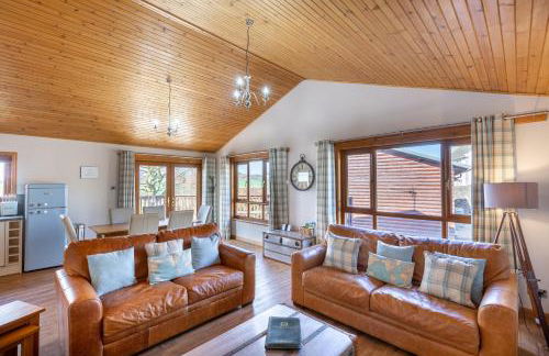 Douglas Fir Lodge With Hot Tub Near Cupar, Fife - Foto 12