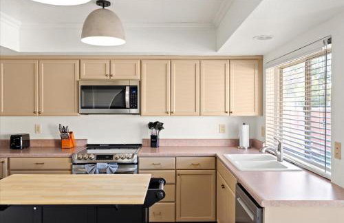 Slide into Fun Pool Games Fire Pit Sport Court - Foto 24