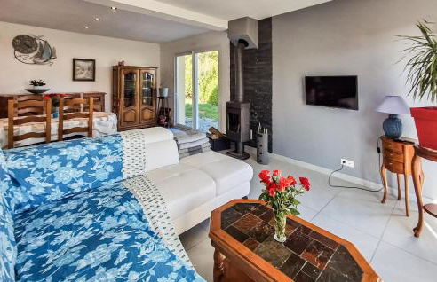 3 Bedroom Lovely Home In Saint-Pabu - Foto 11