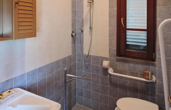 Apartment in Vinci With Pool & Wellness - Foto 15