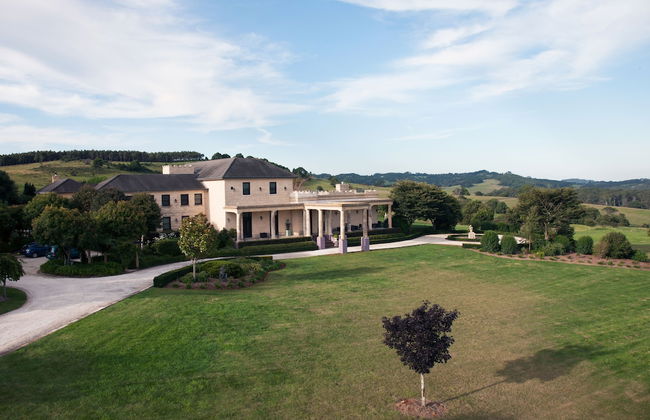 Linden Hall - Foto 1