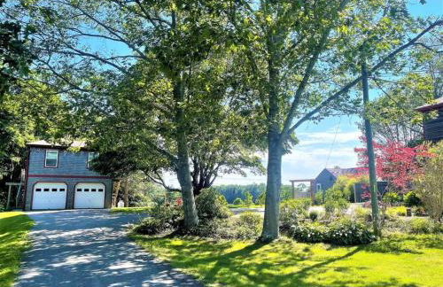 2 BR Home w/ Pondside View Backyard [Maine Escape] - Foto 15