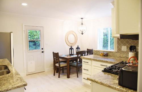 Mile to Beach! Fully Fenced Private SoCal Cottage - Photo 5