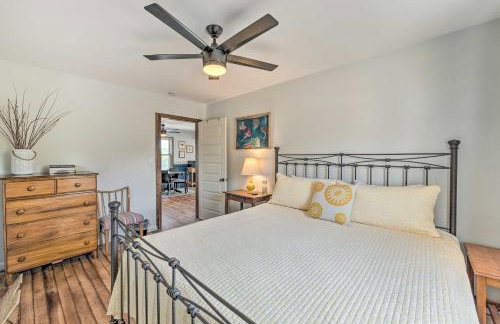 Williams Bay Getaway with Geneva Lake Views! - Foto 13