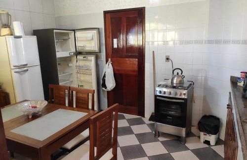 Cabo Frio, Piscina de frente pro Mar, Pé na areia - Foto 23