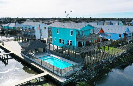 2 Homes, Sleeps 16, Shared Pool+boat Dock Laguna Village Serenity by Avantstay - Foto 7