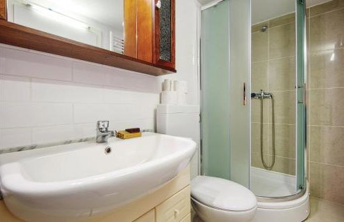 5 Bedroom Awesome Home In Novi Marof - Foto 52