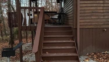 Deluxe Cabin #11 with Hot Tub on Patoka Lake in Southern Indiana - Foto 5