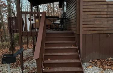 Deluxe Cabin #11 with Hot Tub on Patoka Lake in Southern Indiana - Foto 5